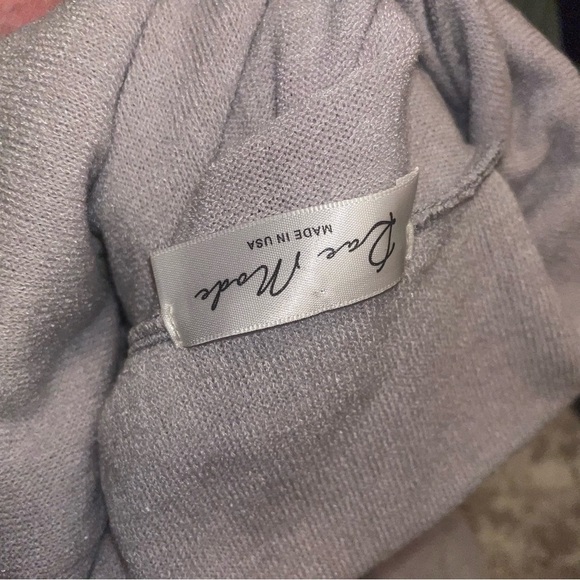 Bundle four for $20 💋 any items with 💋are eligible to bundle - Picture 8 of 10